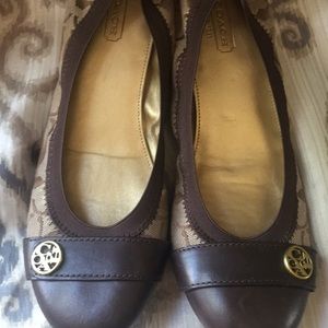 Coach flats size 7B